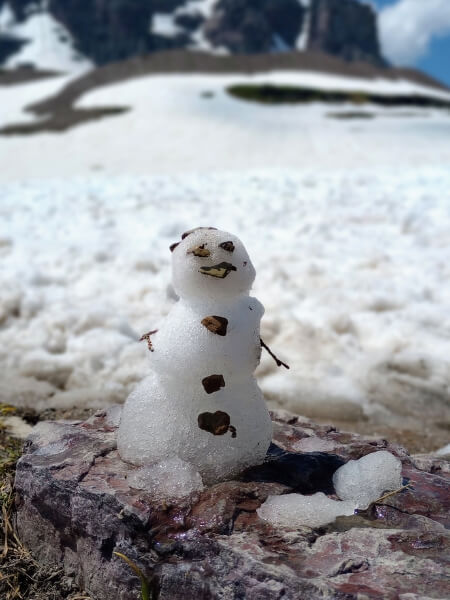 A mini snowman we found along the trail to Hidden Lake Overlook